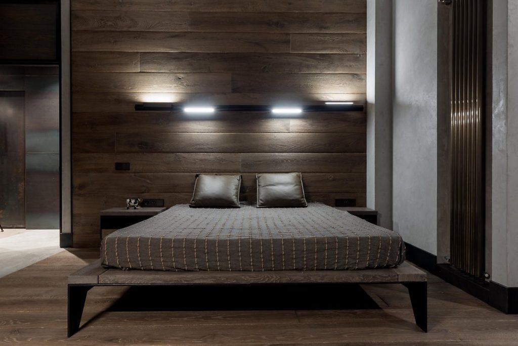 나이트 시트 세트가있는 침실, 산업용 스타일의 전형적인 침대 유형