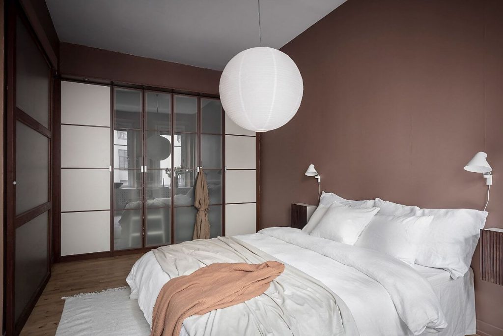 寝室のパステルカラーのアパートのインテリアデザイン