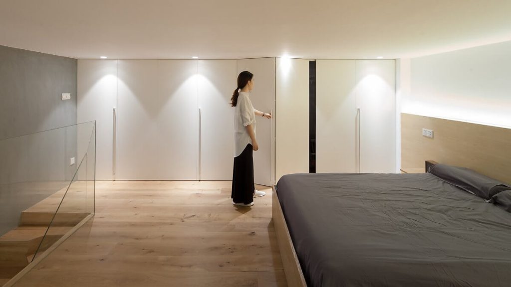 Smart wall cabinets