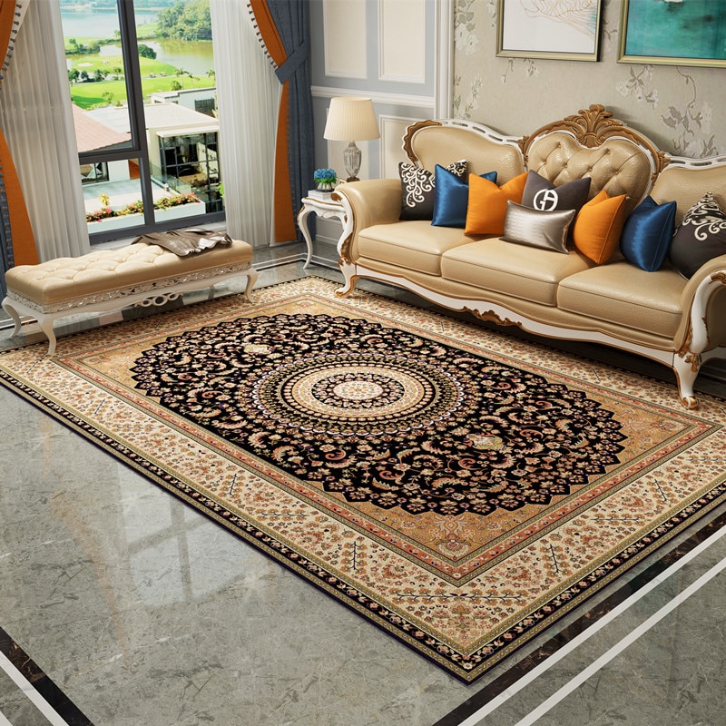 Velký vzorovaný koberec do obývacího pokoje