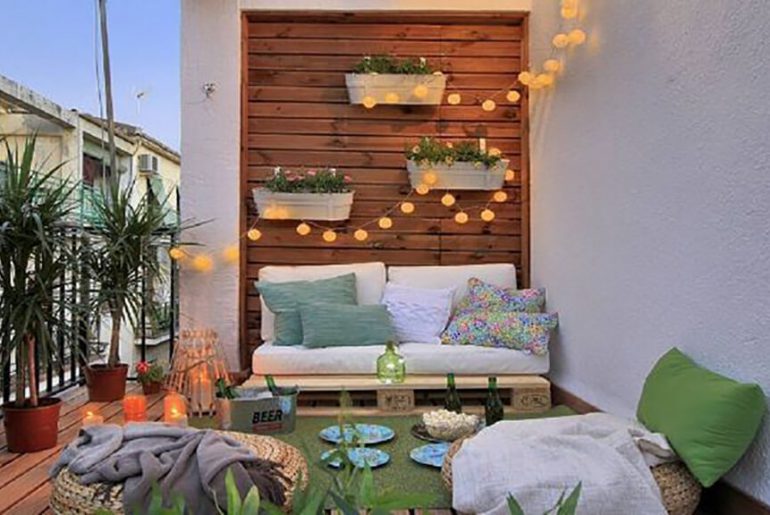 The small apartment balcony decorating ideas you can not ignore