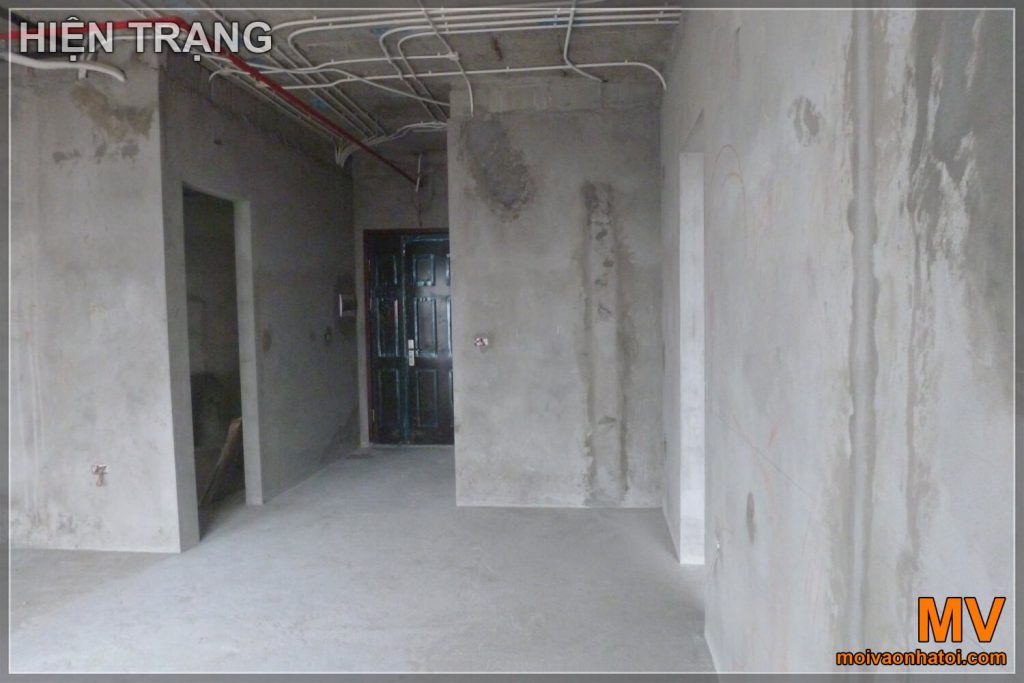 गुयेन वैन क्यू अपार्टमेंट बिल्डिंग के लिविंग रूम की स्थिति