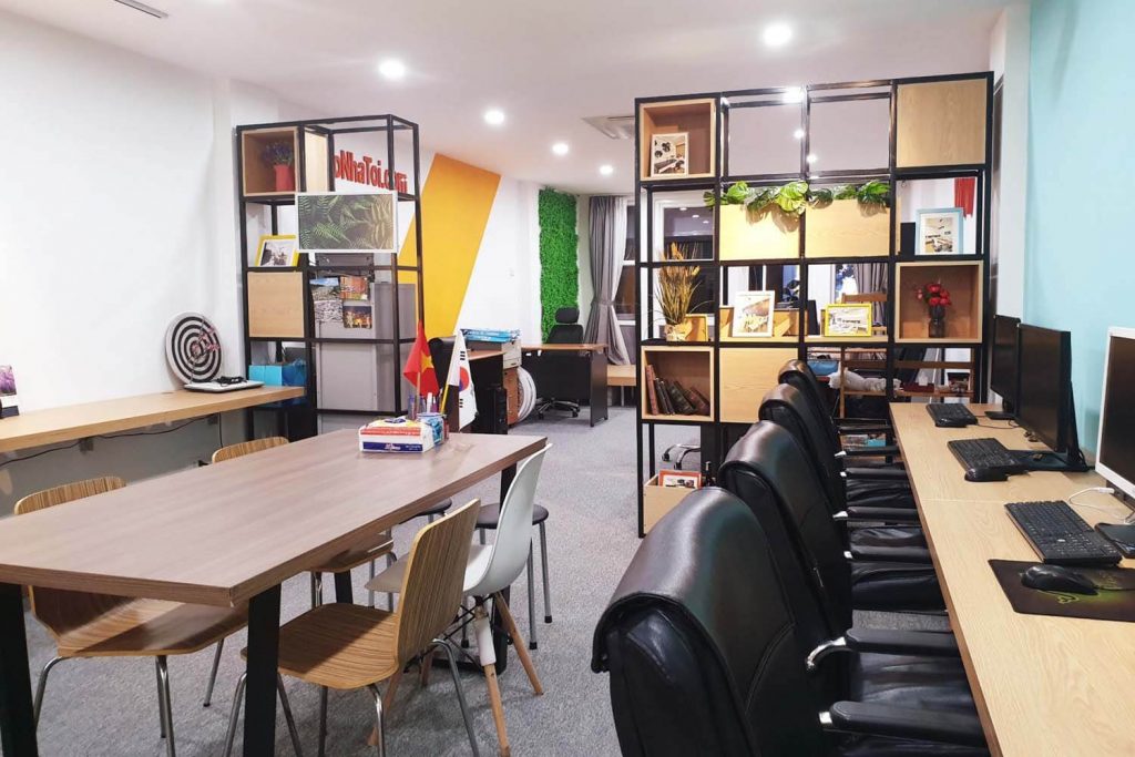 Design e construção de móveis de escritório