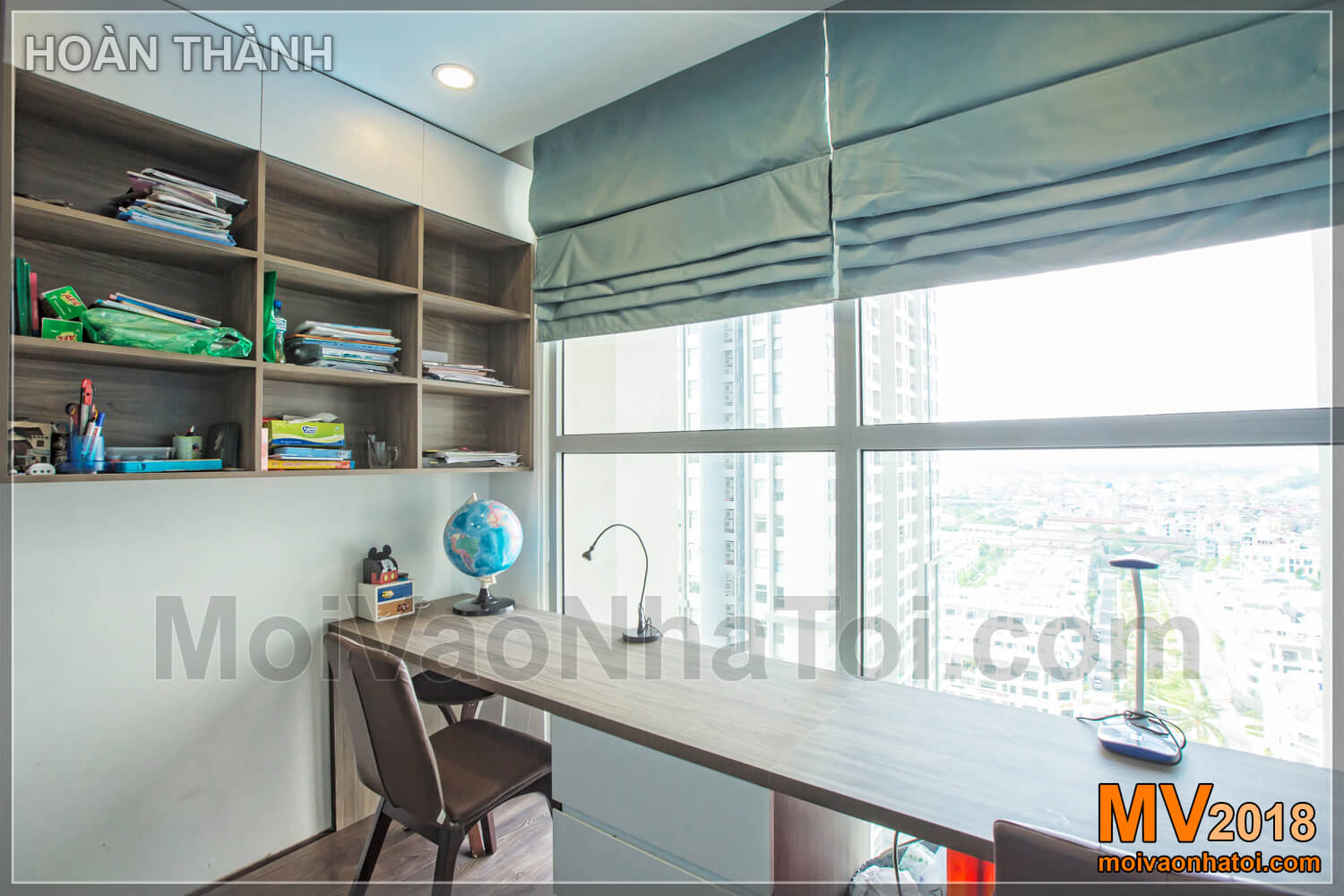 Working corner with airy view of Vinhomes Gardenia apartment 